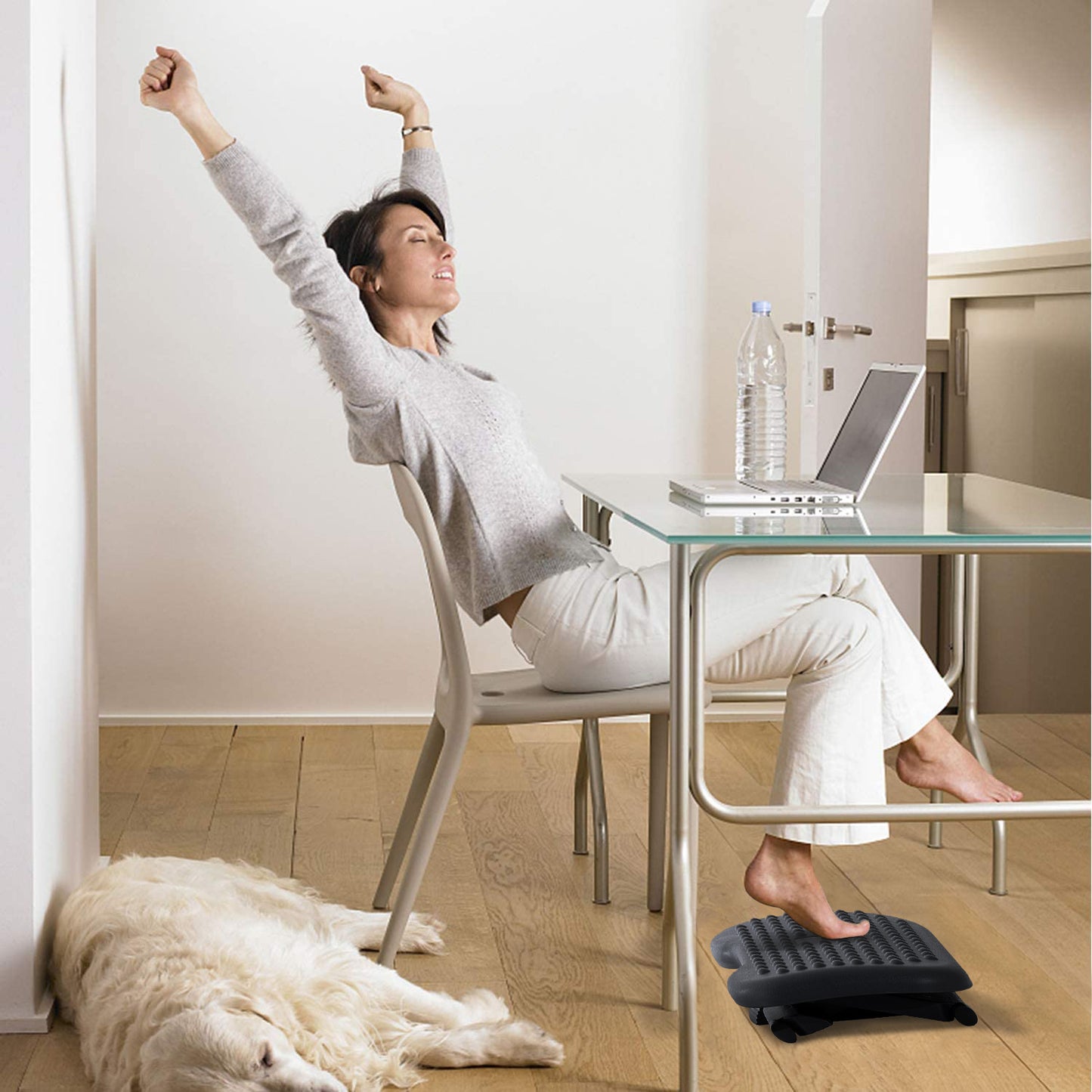 Homcom Ergonomic Footrest Desk Foot Rest Adjustable Height And Angle Home Office Foot Rest Stool | Aosom Canada