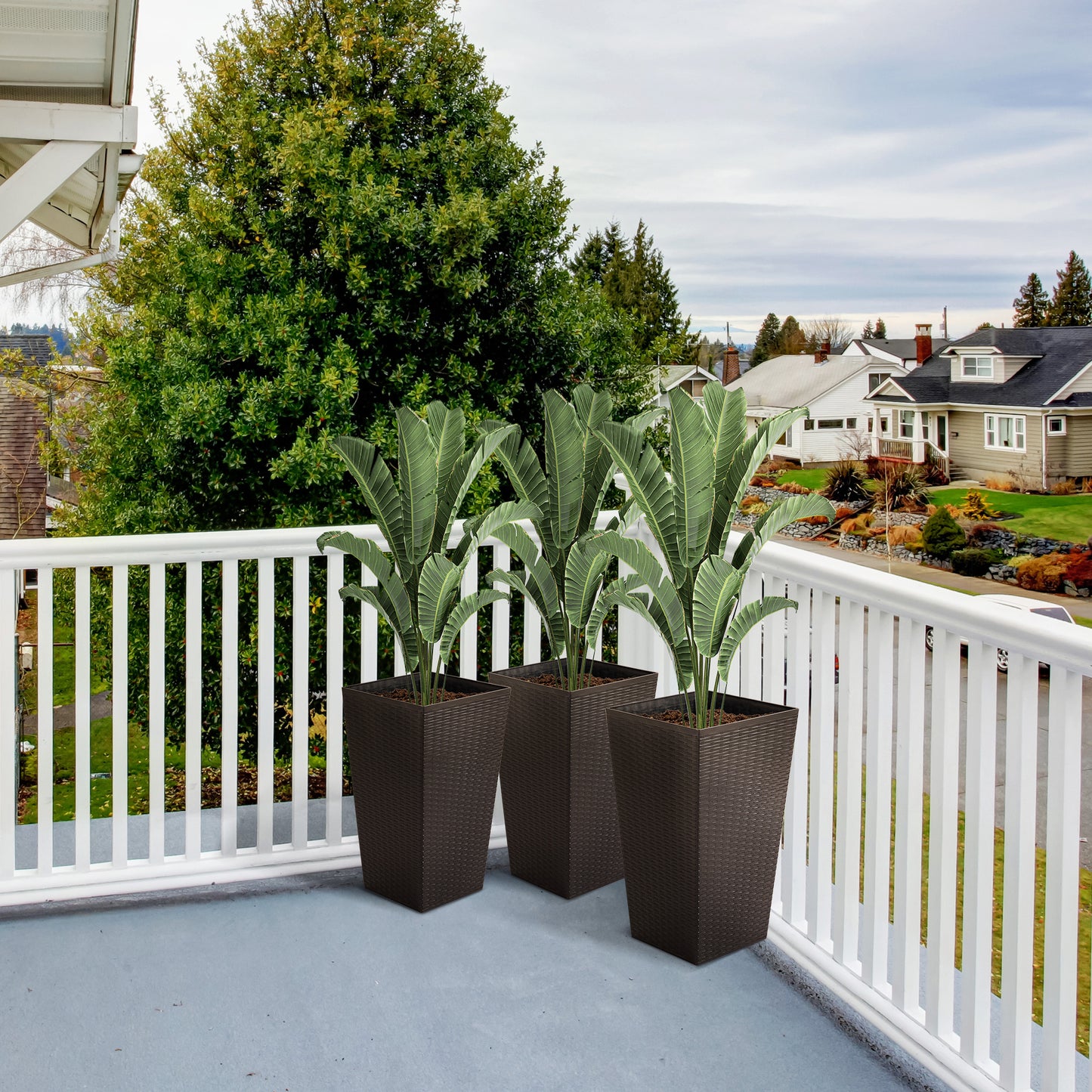 Outsunny Set of 3 Tall Planters, Outdoor & Indoor Flower Pot Set for Front Door, Entryway, Patio and Deck, Brown | Aosom Canada