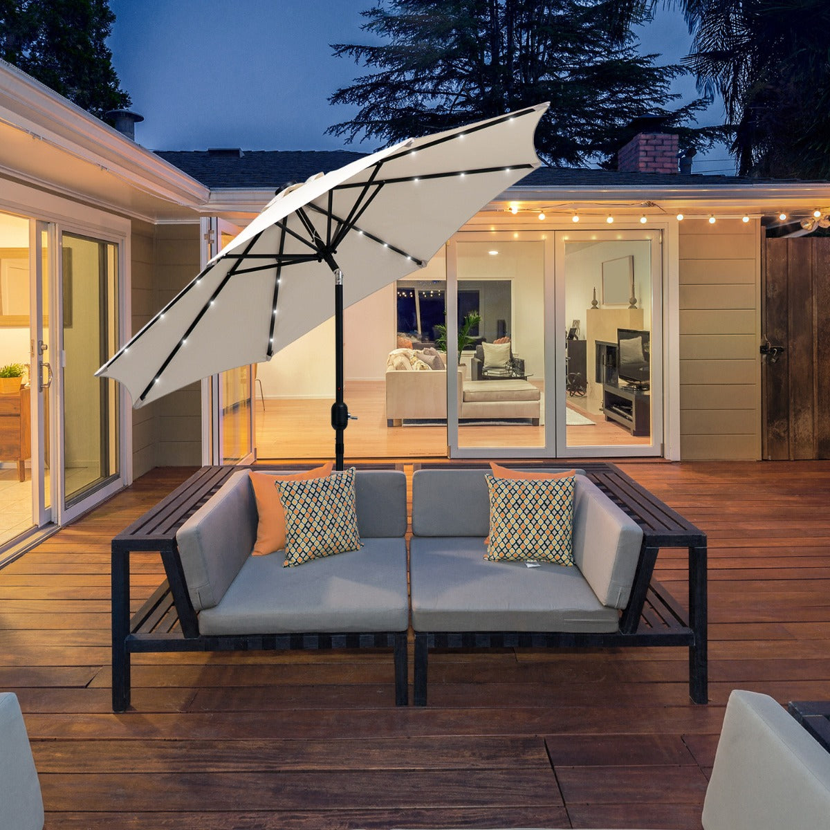 Outsunny 8x9ft Patio Solar Pool Parasol Sunshade Garden Umbrella w/LED | Aosom Canada