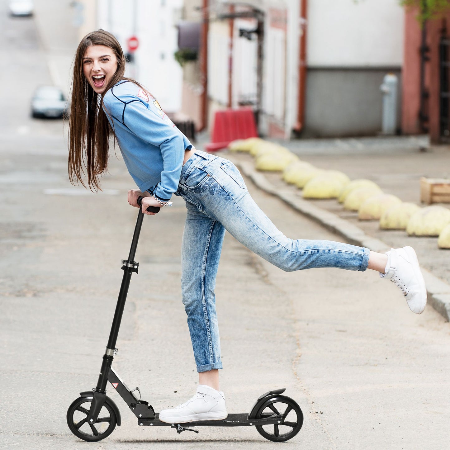 Soozier Foldable Kick Scooter for 14+ w/ Adjustable Handlebar, Kickstand, Rear Wheel Brake System, 7.75'' Big Wheels & ABEC-7 Bearings | Aosom Canada