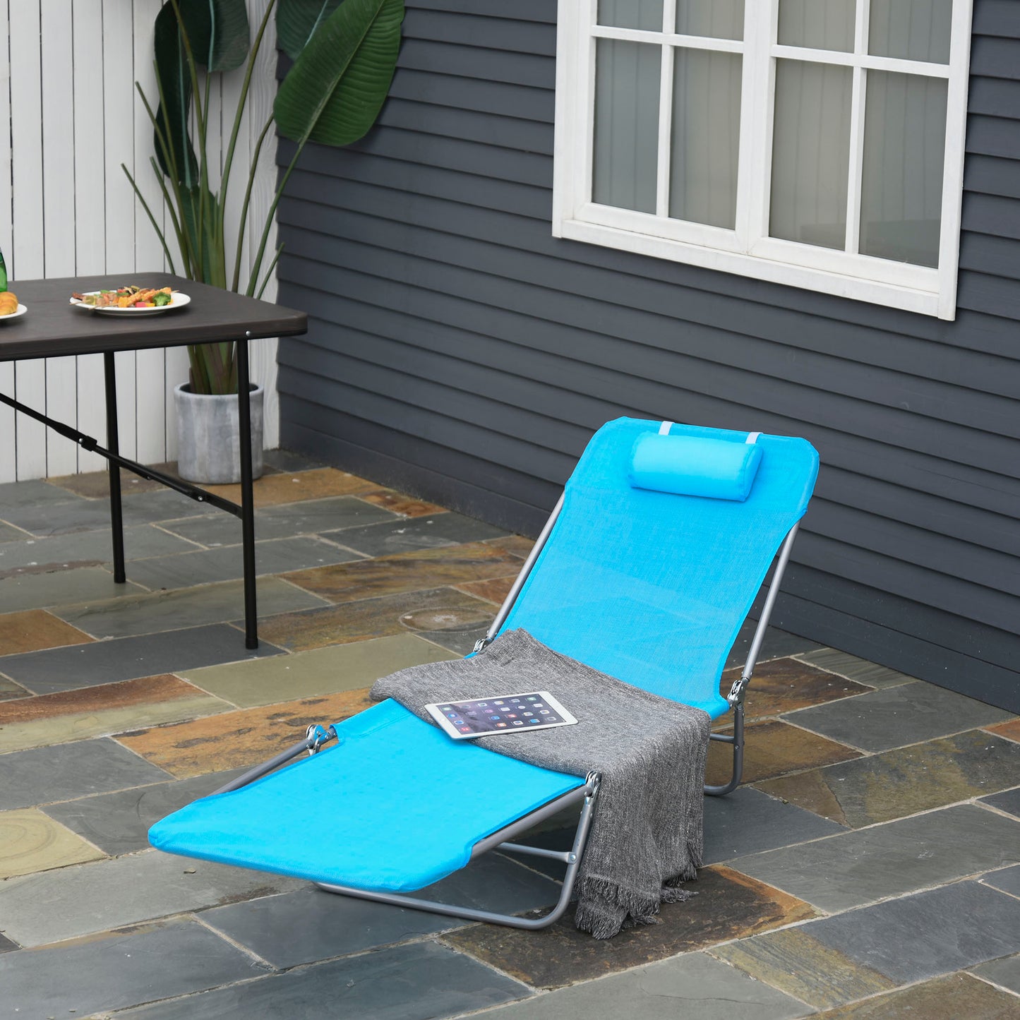 Outsunny Portable Adjustable Reclining Seat Folding Garden Chaise Lounge Outdoor Camping Beach Lounging Bed with Pillow (Blue) | Aosom Canada