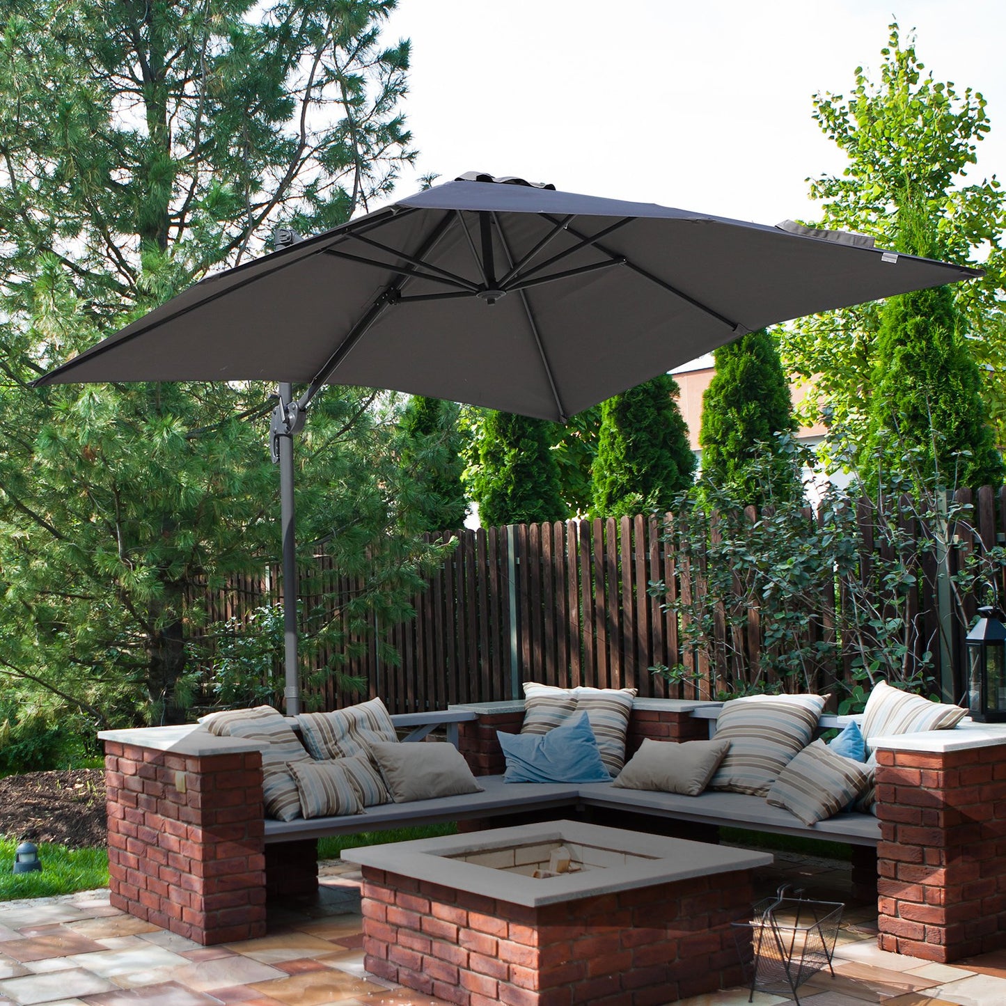 Outsunny 8'x8’Square Patio Hanging Offset Umbrella Outdoor Cantilever Crank Market Parasol Garden Sun Canopy Shelter 360° Rotation Grey | Aosom Canada