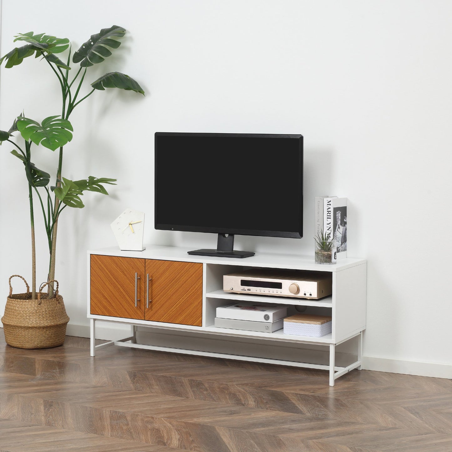 HOMCOM TV Stand with Open Shelves and  Storage Cupboard with Door, Entertainment Center with Cable Holes for TVs up to 47 inches | Aosom Canada