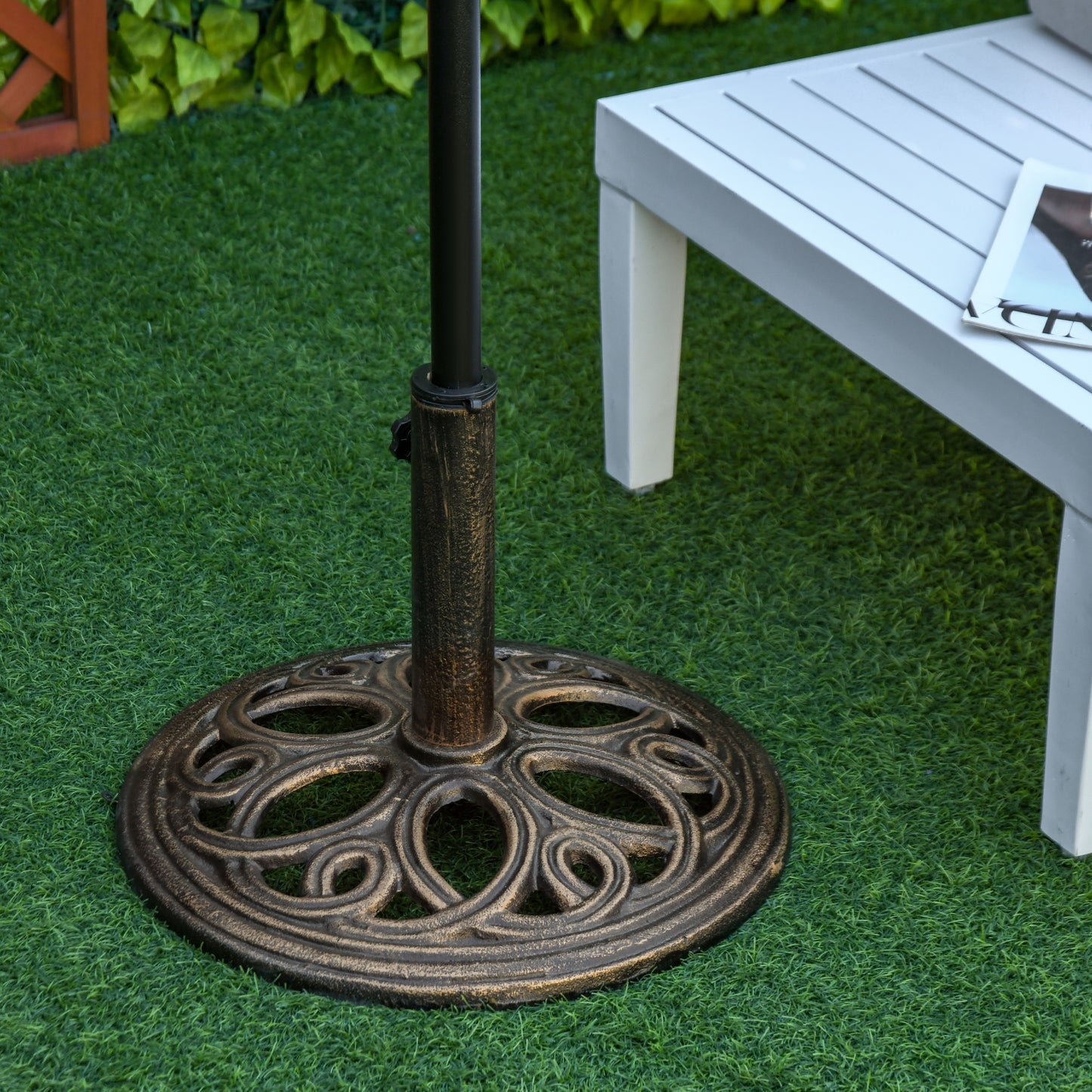 Outsunny Patio Umbrella Base Stand, Round Cast Iron Umbrella Holder, Suitable for Dia 38mm and 48mm Pole, Bronze | Aosom Canada