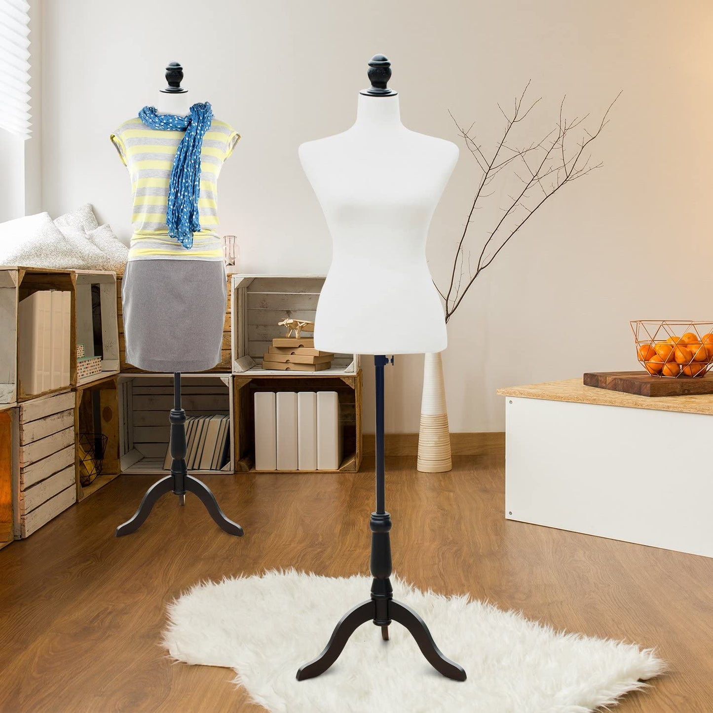 Homcom Dress Form Fashion Mannequin Sewing Body Torso Dressmaker Stand Clothing Display W/ Base White M | Aosom Canada